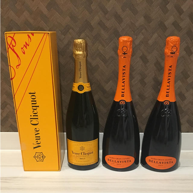 ランキングや新製品 フランチャコルタ シャンパン4本セット シャンパン/スパークリングワイン