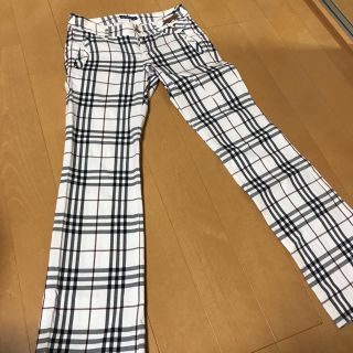 バーバリーブルーレーベル(BURBERRY BLUE LABEL)の【BURBERRY】パンツ 34(カジュアルパンツ)