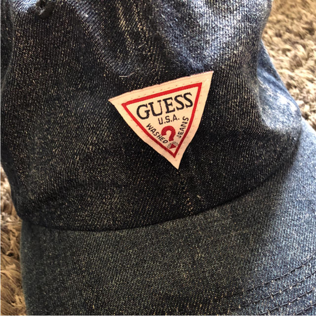 GUESS(ゲス)の希少 値下げ交渉可能 GUESS デニムキャップ メンズの帽子(キャップ)の商品写真