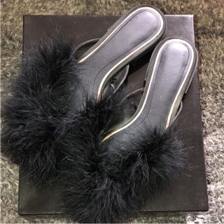 ザラ(ZARA)の値下げ交渉可能 ZARAファーサンダル(スリッポン/モカシン)