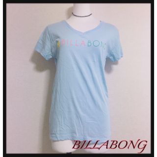 ビラボン(billabong)の[BILLABONG]VネックTシャツ 半袖 水色 カットソー シンプル(Tシャツ(半袖/袖なし))