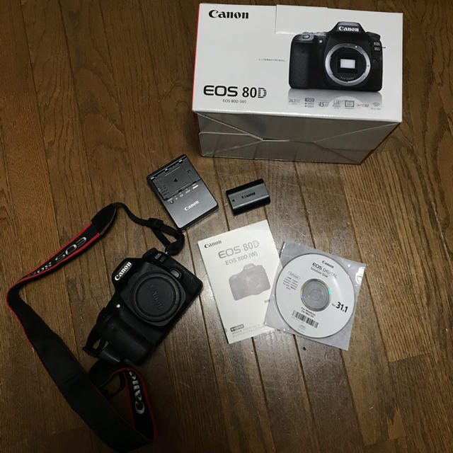 お手軽価格で贈りやすい Canon - キャノン Canon EOS 80D ボディ デジタル一眼 お手軽価格で贈りやすい Canon - キャノン Canon EOS 80D ボディ デジタル一眼