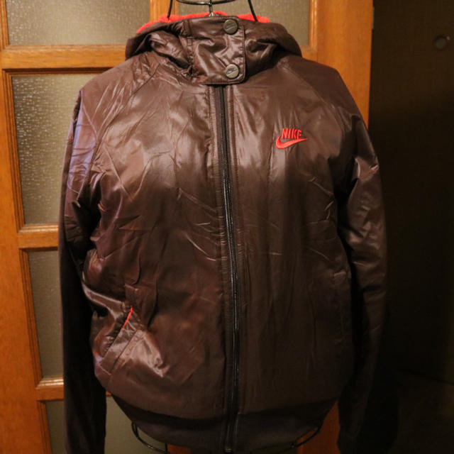 NIKE(ナイキ)のNIKE ブルゾン レディースのジャケット/アウター(ブルゾン)の商品写真