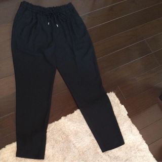 ザラ(ZARA)のZARA テーパードパンツ(サルエルパンツ)