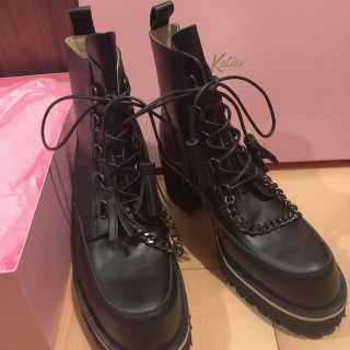 ケイティー(Katie)のkatie OSBORNE chain short boots(ブーツ)