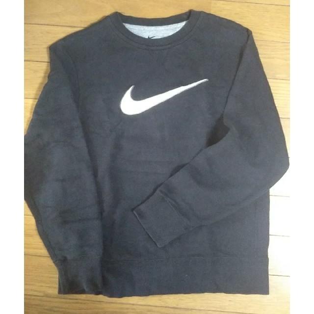 NIKE(ナイキ)のナイキのトレーナー☆子供用Ｍ キッズ/ベビー/マタニティのキッズ服男の子用(90cm~)(Tシャツ/カットソー)の商品写真