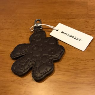 マリメッコ(marimekko)の＊マリメッコ キーホルダー レザー ブラウン 完売品＊(キーホルダー)