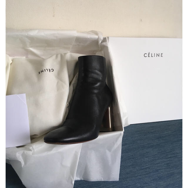 celine(セリーヌ)のCELINE セリーヌ バンバン ブーツ 36.5 レディースの靴/シューズ(ブーツ)の商品写真