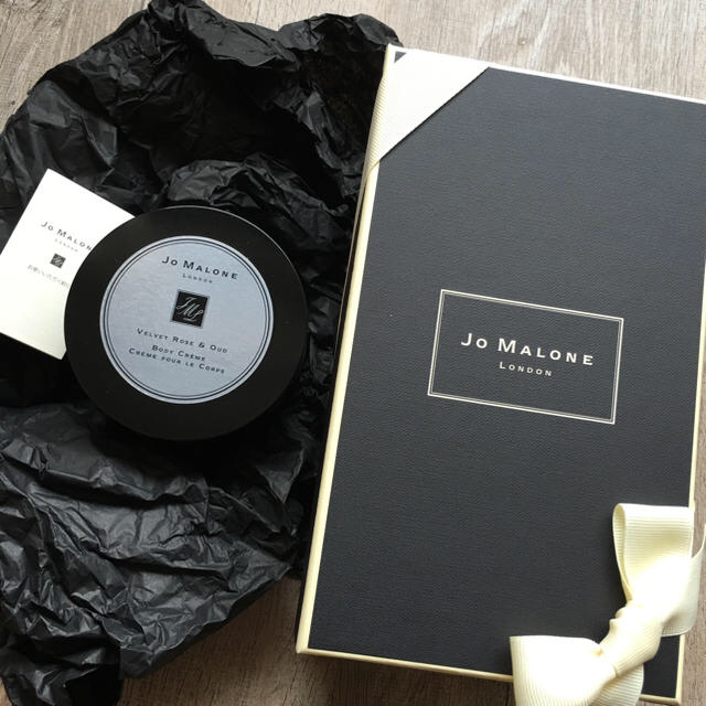 Jo Malone(ジョーマローン)のJO MALONE ヴェルベットローズ＆ウード クリーム コスメ/美容のボディケア(ボディクリーム)の商品写真