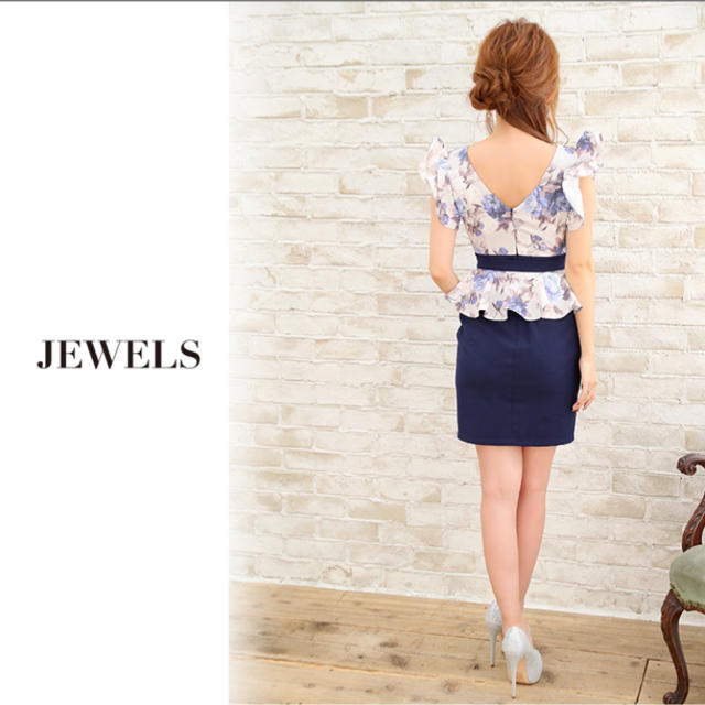 JEWELS(ジュエルズ)のJWELLS 花柄 ペプラム ワンピース レディースのワンピース(ミニワンピース)の商品写真