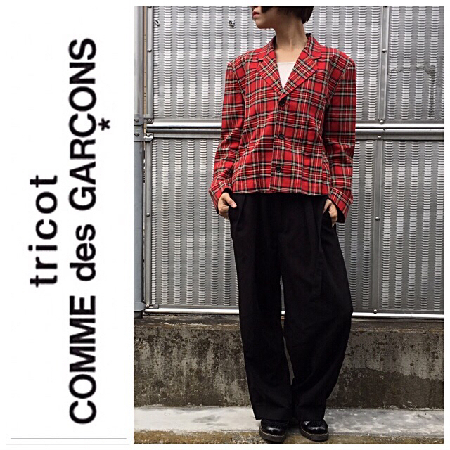 COMME des GARCONS(コムデギャルソン)のトリコ・コム デ ギャルソン(tricot COMME des GARÇONS) メンズのジャケット/アウター(テーラードジャケット)の商品写真