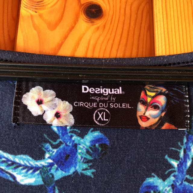 DESIGUAL(デシグアル)の✨デシグアル×シルク・ド・ソレイユ✨ワンピース レディースのワンピース(ひざ丈ワンピース)の商品写真