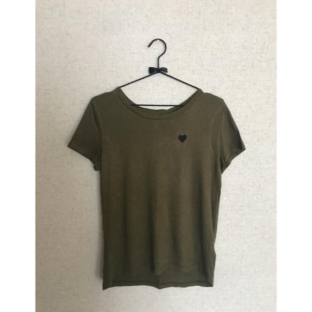 H&H(エイチアンドエイチ)のH&M エイチアンドエム シンプル Tシャツ ハート M レディースのトップス(Tシャツ(半袖/袖なし))の商品写真