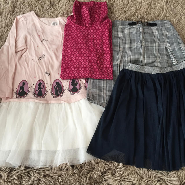 UNIQLO(ユニクロ)のUNIQLOなど4点セット キッズ/ベビー/マタニティのキッズ服女の子用(90cm~)(スカート)の商品写真