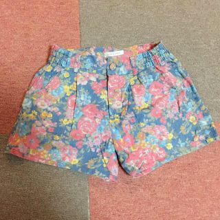 ローリーズファーム(LOWRYS FARM)のLOWRYSFARM花柄ショートパンツ(ショートパンツ)