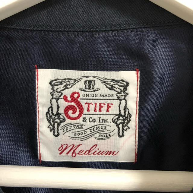 STIFF(スティッフ)のstiff スティフ ブラックシャツ   メンズのトップス(シャツ)の商品写真