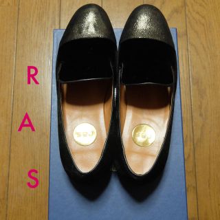 ラス(ras)の《新品》 RAS シューズ(スリッポン/モカシン)