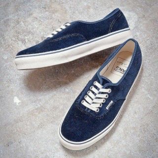 ヴァンズ(VANS)のvans AUTHENTIC アダムエロペ別注(スニーカー)