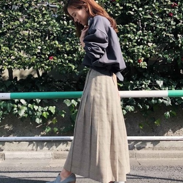 Ameri アメリ BACK BELT SWEAT TOP