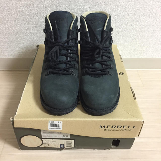 STUSSY × MERRELL WILDERNESS トレッキングブーツ