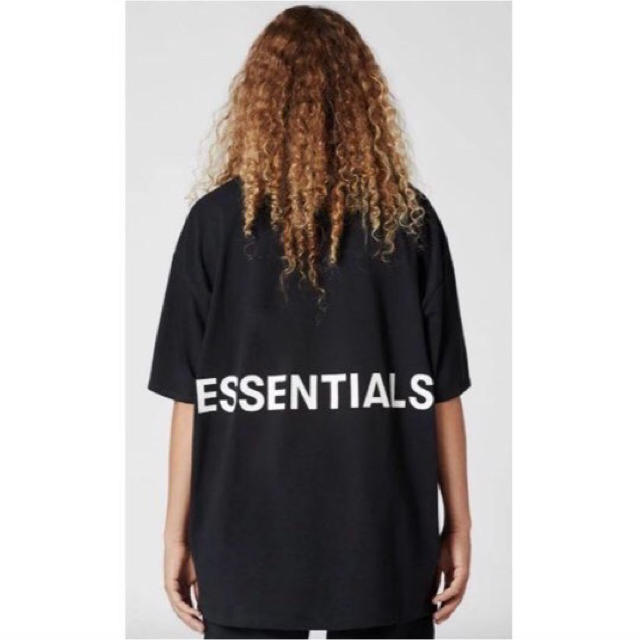 FEAR OF GOD(フィアオブゴッド)のFOG ESSENTIALS Tシャツ メンズのトップス(Tシャツ/カットソー(半袖/袖なし))の商品写真