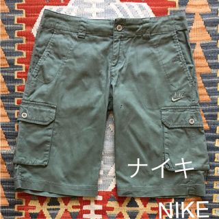 ナイキ(NIKE)の連休前お値下げ♡ナイキハーフパンツ☆Mサイズ カーキ(ハーフパンツ)