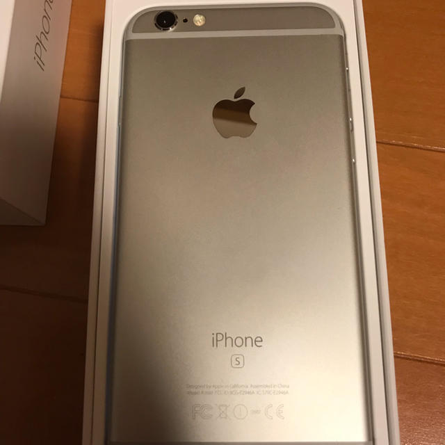 Apple シルバー 中古の通販 by norisuke3041's shop｜アップルならラクマ - au iPhone6s 64GB 超激得即納