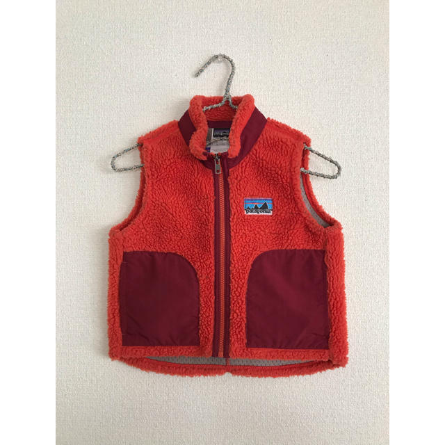 patagonia(パタゴニア)の値下げ！patagonia パタゴニア キッズ レトロＸ ベスト キッズ/ベビー/マタニティのキッズ服男の子用(90cm~)(ジャケット/上着)の商品写真