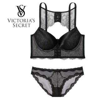 ヴィクトリアズシークレット(Victoria's Secret)の期間限定VSプッシュアップレースブラ＆ショーツセット(ブラ&ショーツセット)