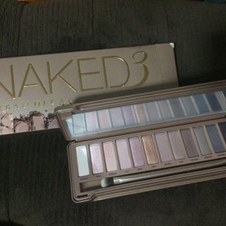 アーバンディケイ(Urban Decay)のアーバンディーケィ アイシャドウパレット(その他)