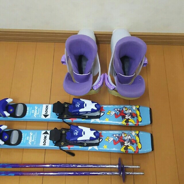 スキー4点セット ジュニアキッズ (中古) スポーツ/アウトドアのスキー(ブーツ)の商品写真