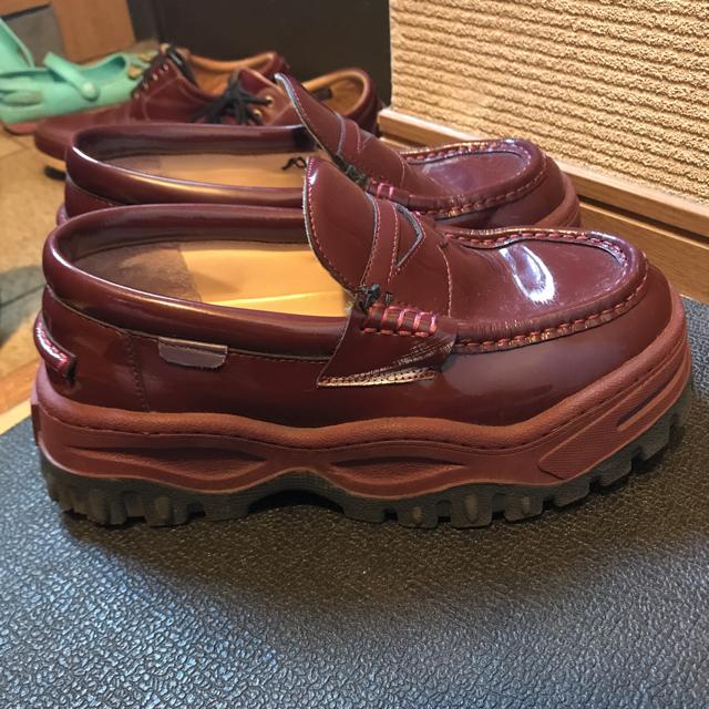 希少 eytys ローファー 赤 size42 メンズの靴/シューズ(その他)の商品写真