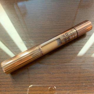 トムフォード(TOM FORD)の値下げ！Charlotte Tilbury 新発売コンシーラー(コンシーラー)