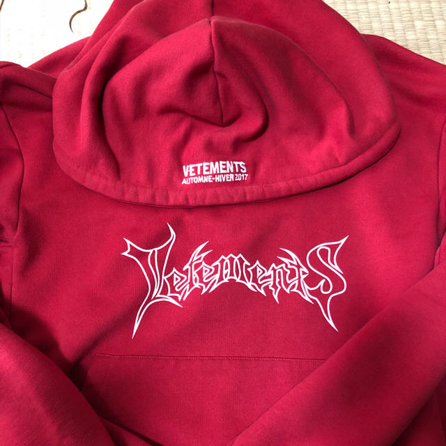 Balenciaga(バレンシアガ)のvetements hoodie 韓国限定 XS メンズのトップス(パーカー)の商品写真