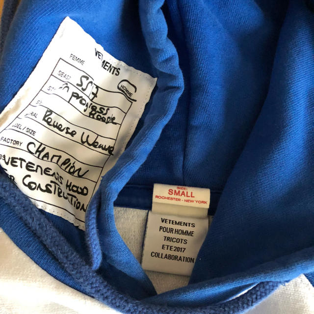 Balenciaga(バレンシアガ)のvetements  championパーカー  メンズのトップス(パーカー)の商品写真