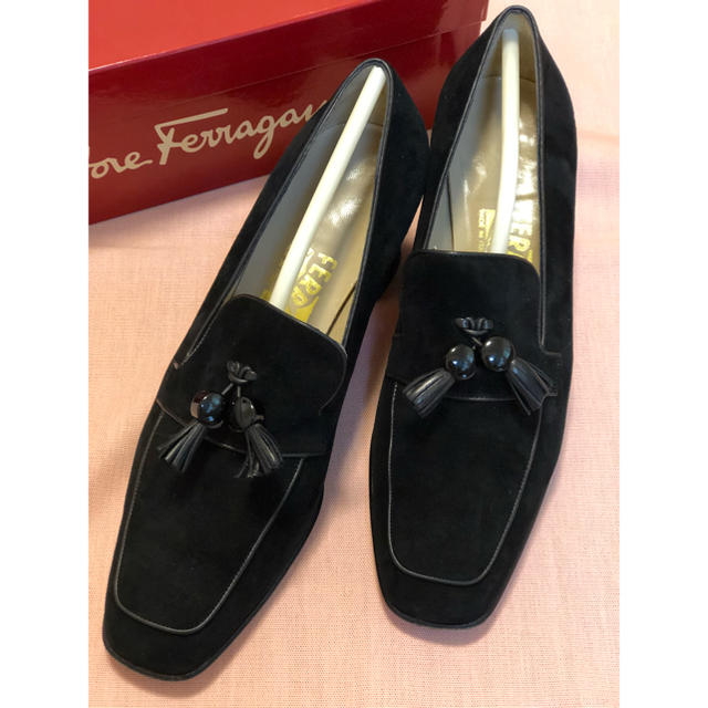 Salvatore Ferragamo(サルヴァトーレフェラガモ)のＳalvatore Ｆerragamo 靴  レディースの靴/シューズ(ハイヒール/パンプス)の商品写真