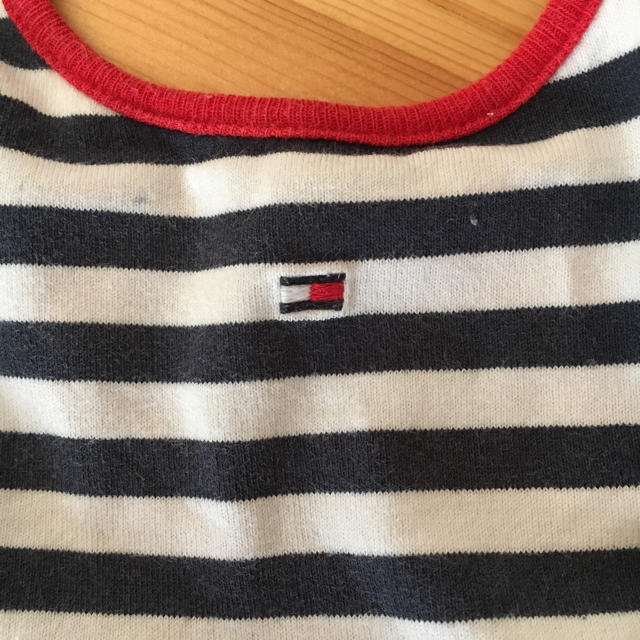 TOMMY HILFIGER(トミーヒルフィガー)のトミー スタイ キッズ/ベビー/マタニティのこども用ファッション小物(ベビースタイ/よだれかけ)の商品写真