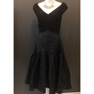 タダシショウジ(TADASHI SHOJI)のタダシショージ Tadashi shoji ブラック ドレス(ミディアムドレス)