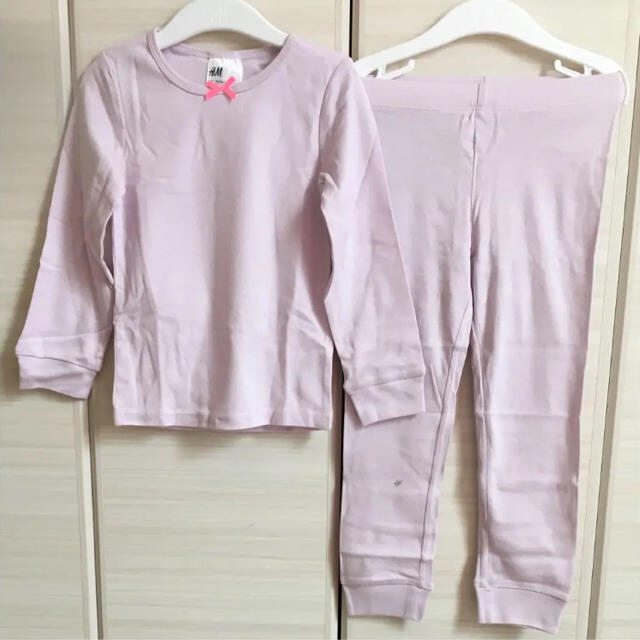 H&M(エイチアンドエム)の新品♡H&M 100/105 ドット パジャマ キッズ/ベビー/マタニティのキッズ服女の子用(90cm~)(パジャマ)の商品写真