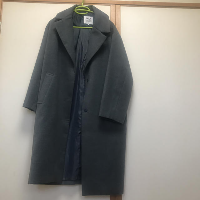 ikka(イッカ)のほぼ新品！ ikka コート グレー レディースのジャケット/アウター(ロングコート)の商品写真