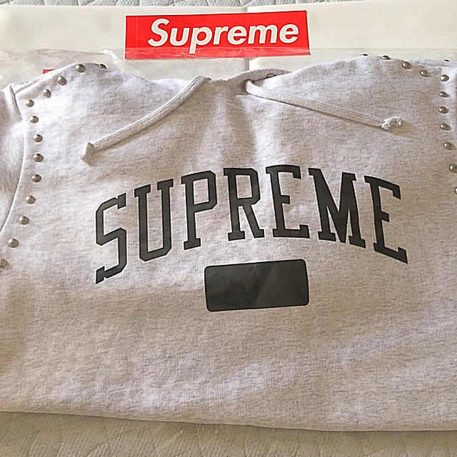 最安⁉️supreme  studded hooded sweatshirt