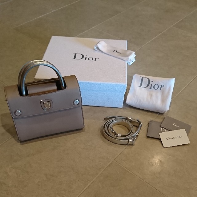 Dior(ディオール)のsale！Dior エバー ハンドバッグ レディースのバッグ(ハンドバッグ)の商品写真