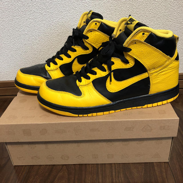 NIKE(ナイキ)のNIKE DUNK HIGH メンズの靴/シューズ(スニーカー)の商品写真