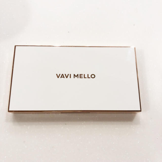 dholic(ディーホリック)のアイシャドウ♡DHOLIC VAVI MELLO バビメロ バレンタインボックス コスメ/美容のベースメイク/化粧品(アイシャドウ)の商品写真