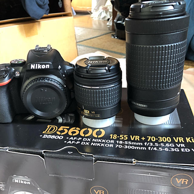 ☆YOSE様専用☆【美品】【NIKON】D5600 ショット数197回 付属品◎ ☆YOSE様専用☆【美品】【NIKON】D5600 ショット数197回 付属品◎