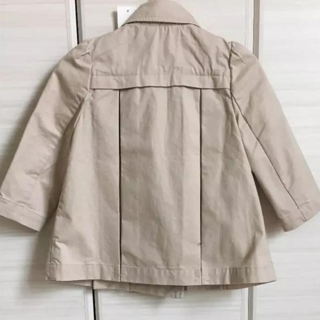 babyGAP(ベビーギャップ)の新品♡baby GAP 90 トレンチコート キッズ/ベビー/マタニティのキッズ服女の子用(90cm~)(コート)の商品写真