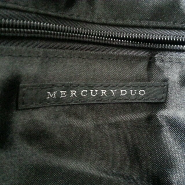 MERCURYDUO(マーキュリーデュオ)の黒のクラッチバッグ レディースのバッグ(クラッチバッグ)の商品写真