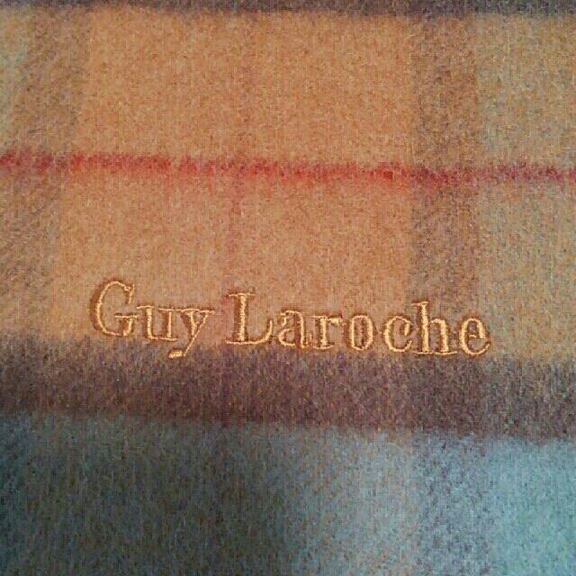 Guy Laroche(ギラロッシュ)のギラロッシュ　チェック柄マフラー レディースのファッション小物(マフラー/ショール)の商品写真