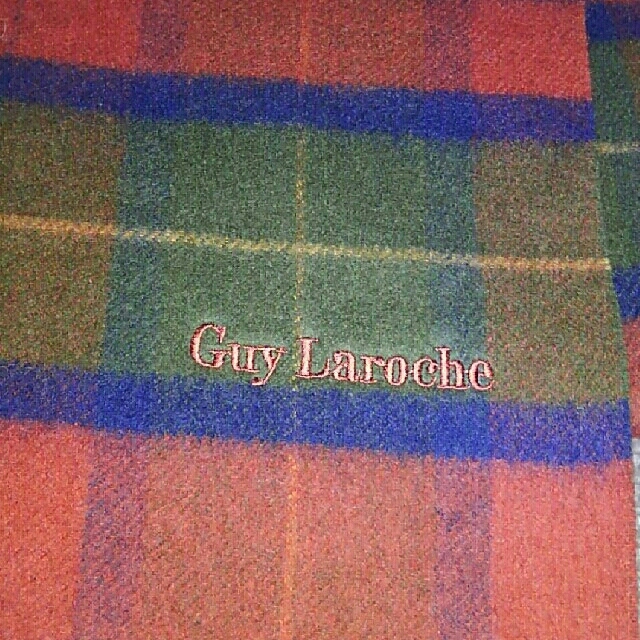 Guy Laroche(ギラロッシュ)のギラロッシュ　チェック柄マフラー レディースのファッション小物(マフラー/ショール)の商品写真