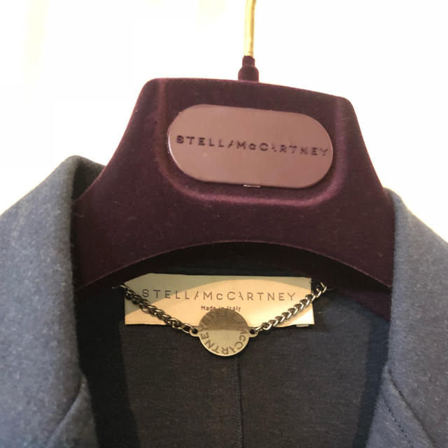 Stella McCartney(ステラマッカートニー)の中古美品 ステラマッカートニー  ジャケット ネイビー  38 レディースのジャケット/アウター(テーラードジャケット)の商品写真
